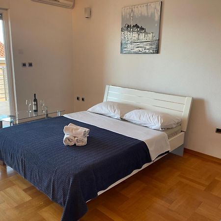Villa Luciana Trogir Buitenkant foto