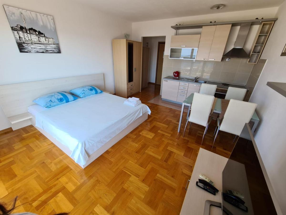 Villa Luciana Trogir Buitenkant foto