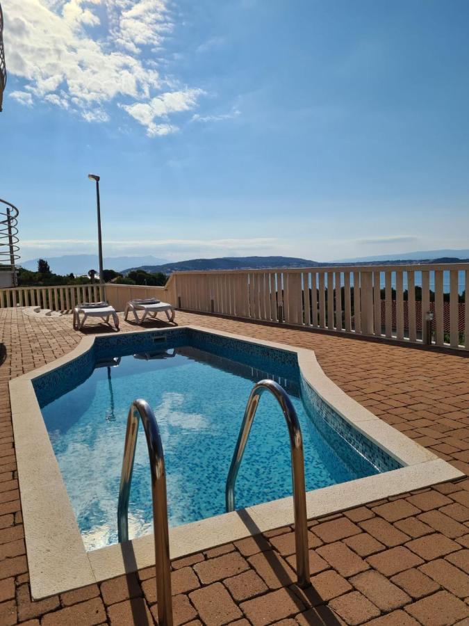 Villa Luciana Trogir Buitenkant foto