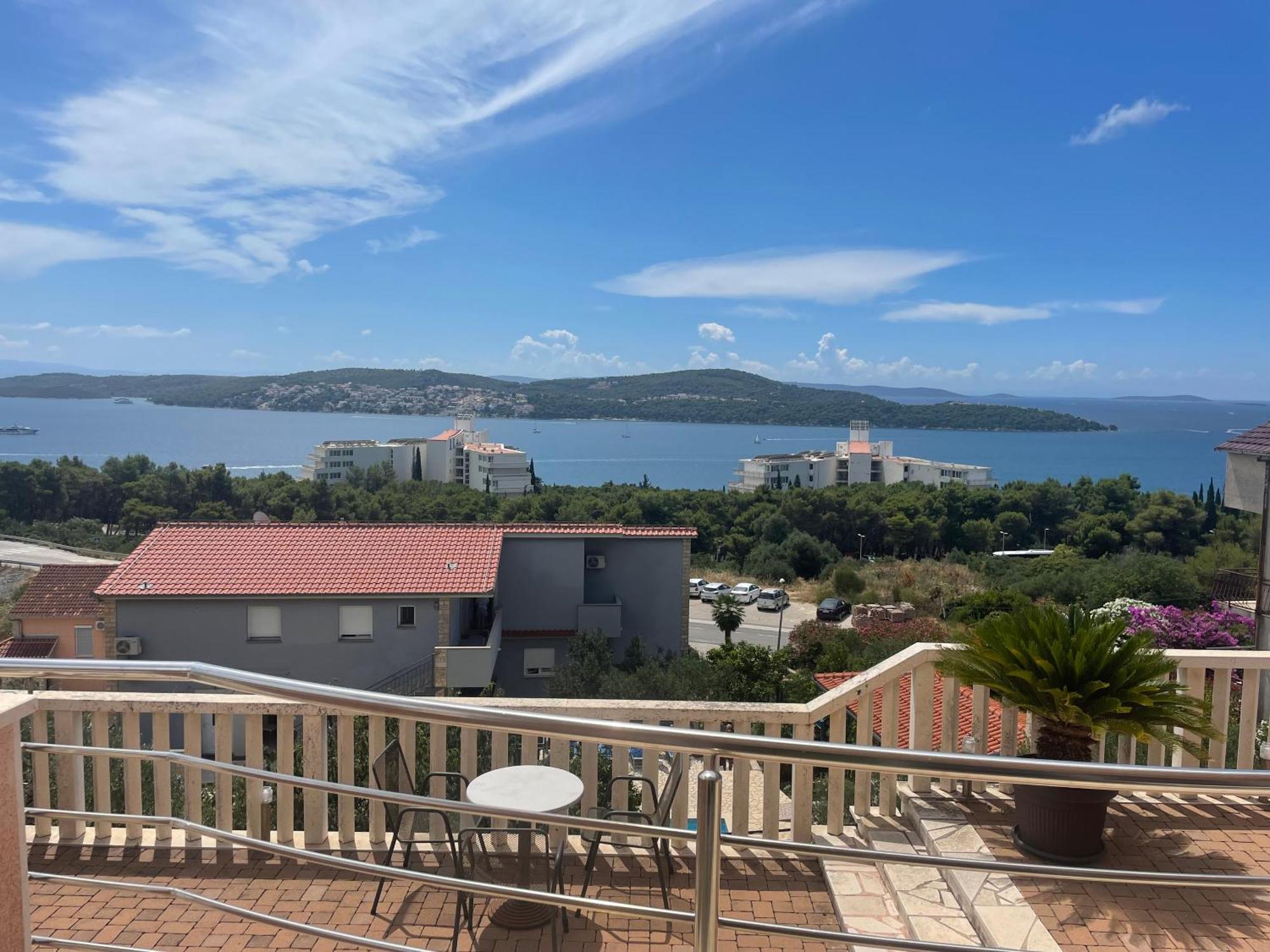 Villa Luciana Trogir Buitenkant foto