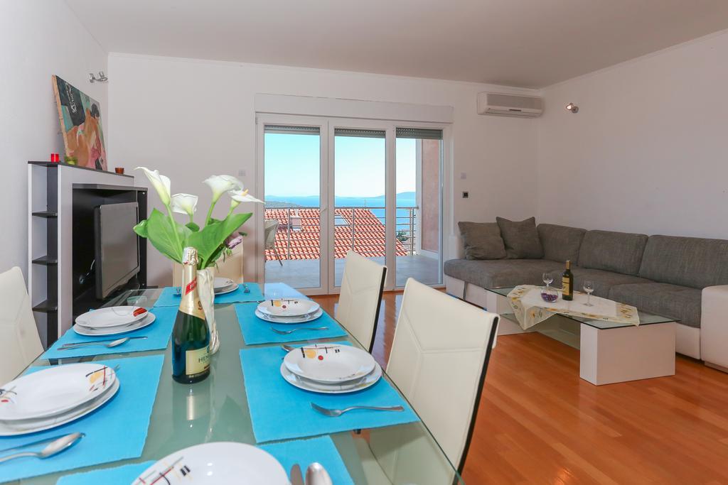 Villa Luciana Trogir Buitenkant foto
