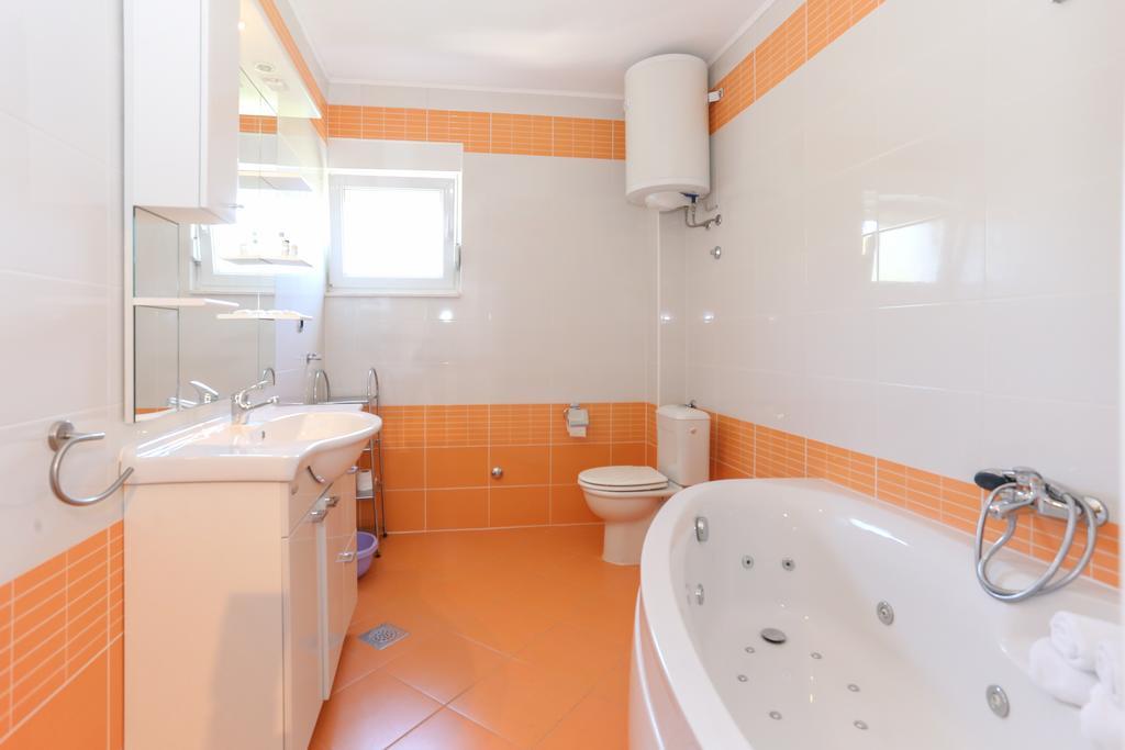 Villa Luciana Trogir Buitenkant foto