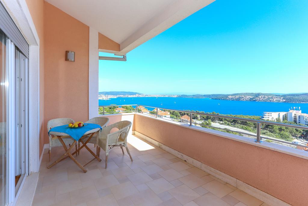 Villa Luciana Trogir Buitenkant foto