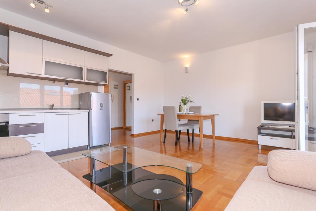 Villa Luciana Trogir Buitenkant foto