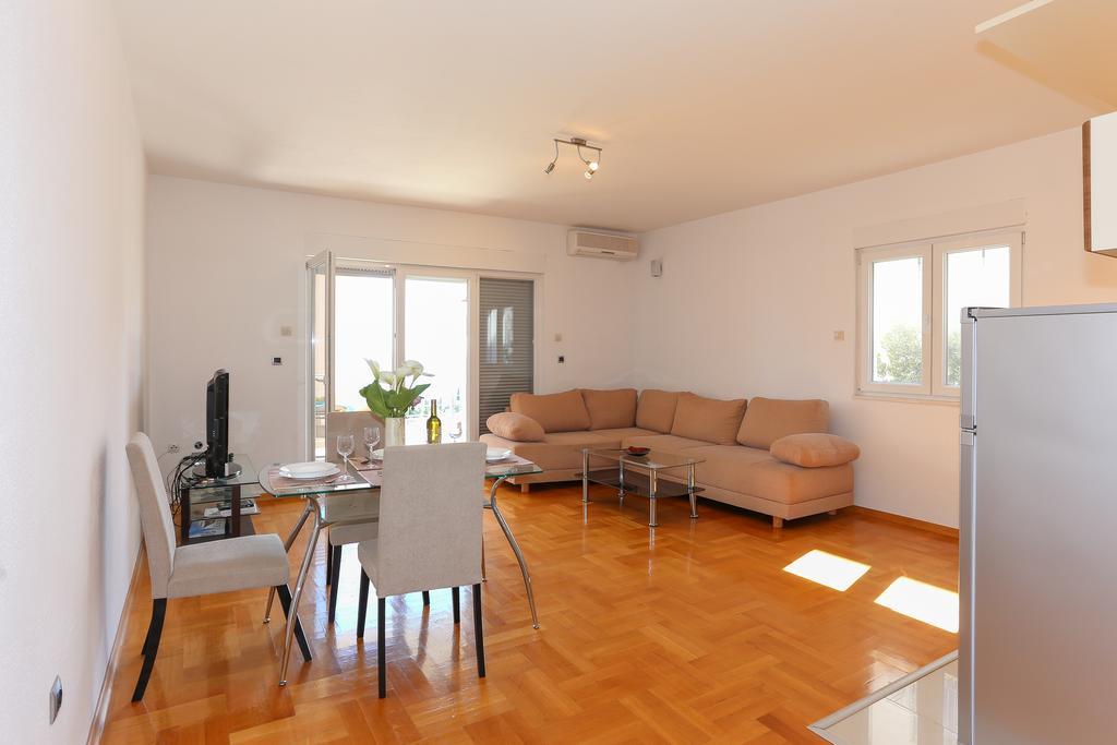 Villa Luciana Trogir Buitenkant foto