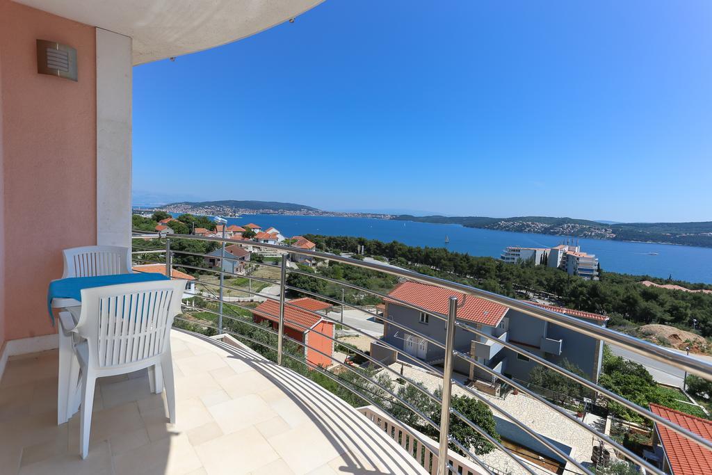 Villa Luciana Trogir Buitenkant foto