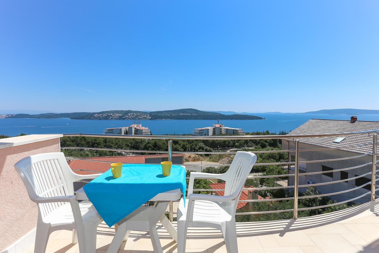 Villa Luciana Trogir Buitenkant foto