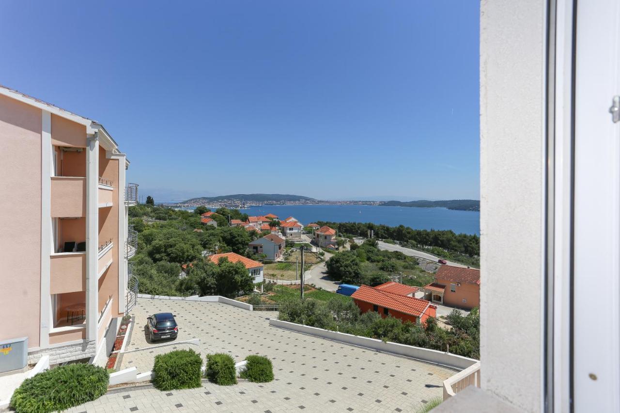 Villa Luciana Trogir Buitenkant foto