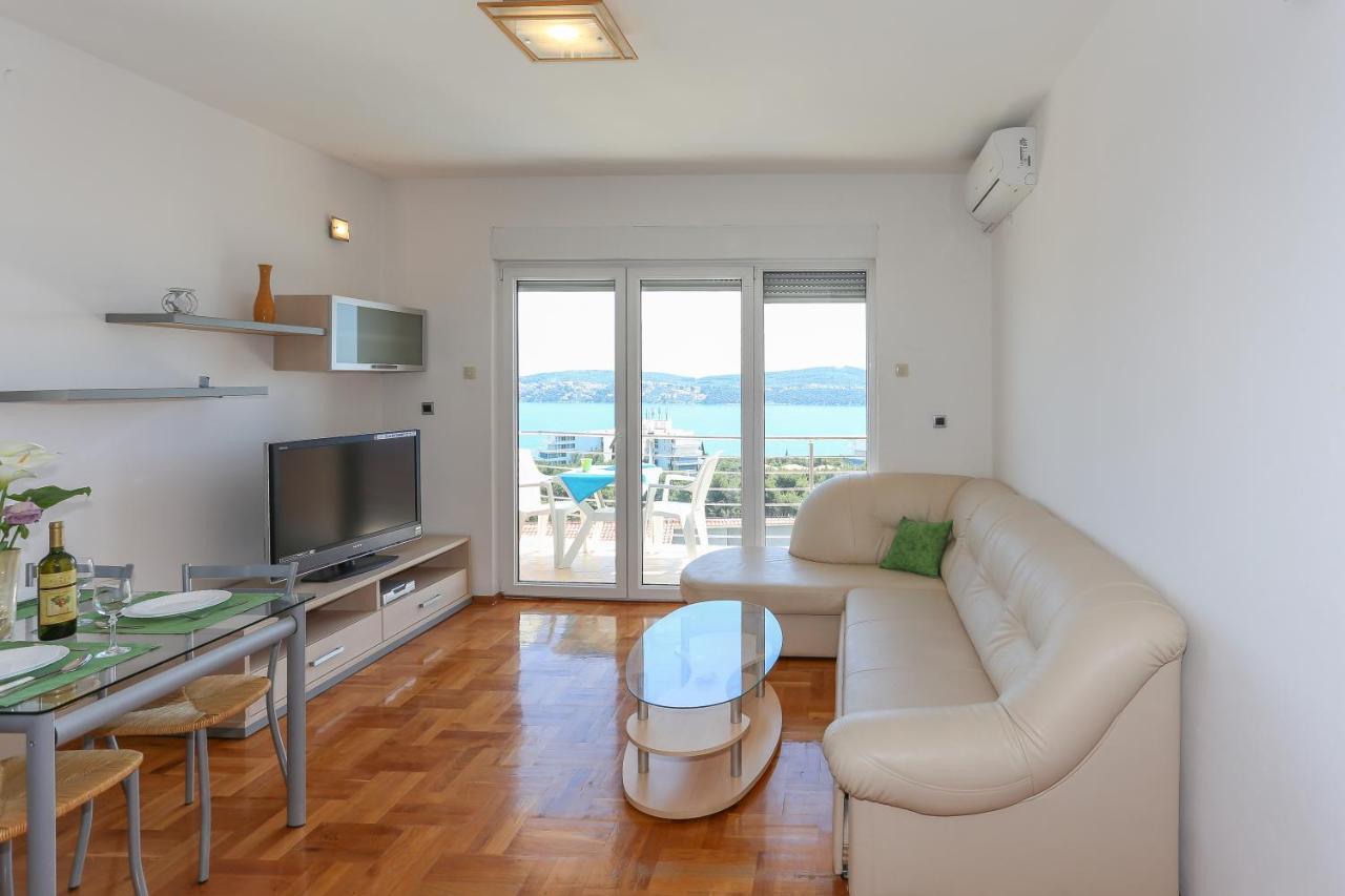 Villa Luciana Trogir Buitenkant foto